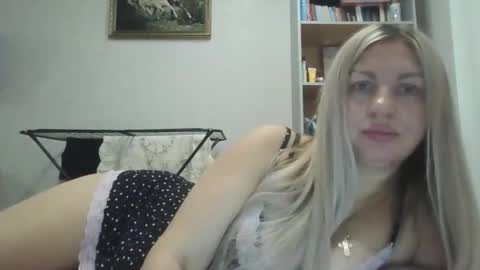 Snapshot of amandasexyyla chatting on October 6, 7:48 am AmandaSexyyLA online show from October 6, 7:48 am