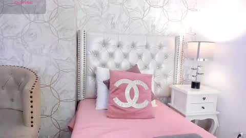 amara_rousse online show from February 5, 11:47 am