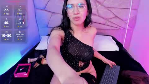amara velle  online show from May 21, 2:01 pm