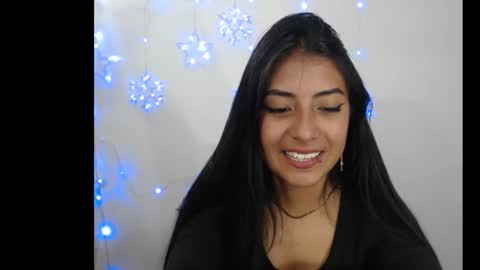 amaraa_4 online show from October 8, 5:46 am