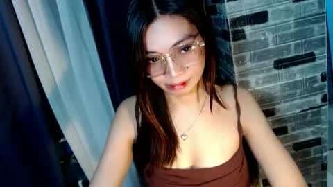 BELLA online show from April 8, 2:03 am