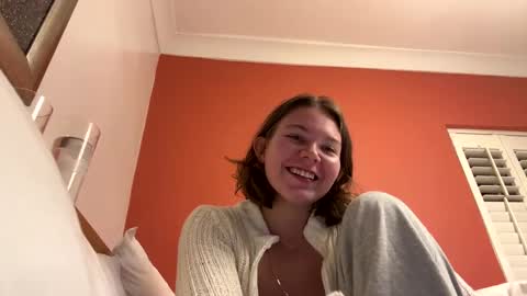 Amara Elise online show from January 15, 2:06 am