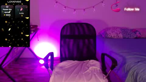 Snapshot of amarantha_naughty chatting on January 26, 10:35 pm Amarantha online show from January 26, 10:35 pm