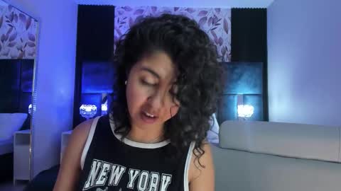 Emily online show from February 5, 4:32 pm