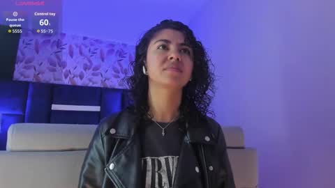 Emily online show from November 27, 11:51 am