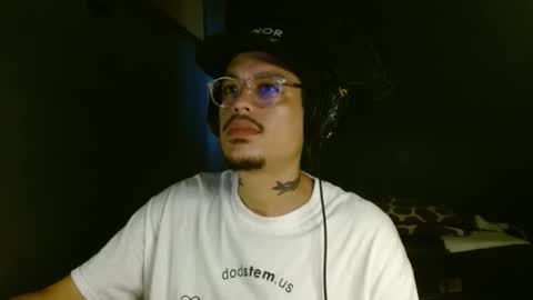 amateurmen33 online show from April 11, 6:45 pm