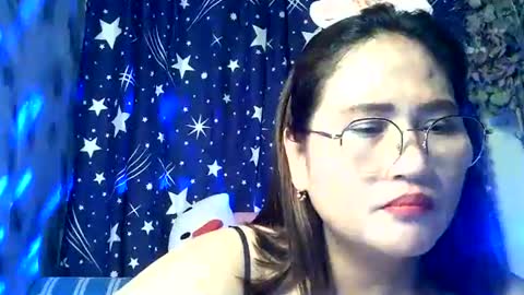 amazing angel online show from February 20, 5:37 pm