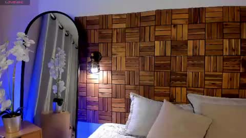 Ambar  online show from July 18, 9:17 pm