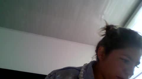 ambar_cortes online show from February 16, 7:01 pm