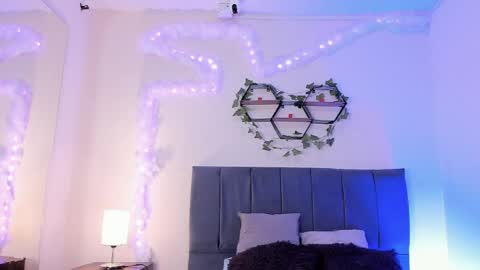 ambar_gh1 online show from April 4, 8:16 pm