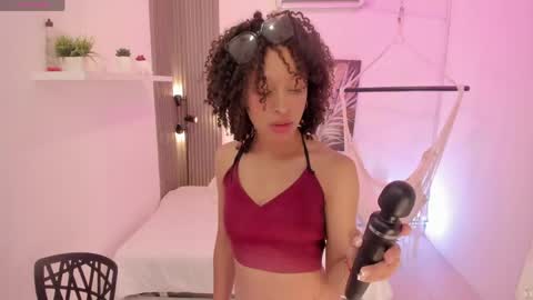 Ambar online show from April 14, 7:50 pm