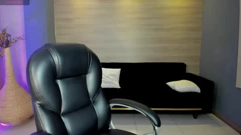 Ambar  online show from December 15, 11:17 am