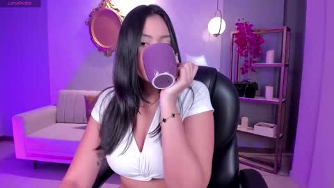 Ambar  online show from October 25, 11:53 am