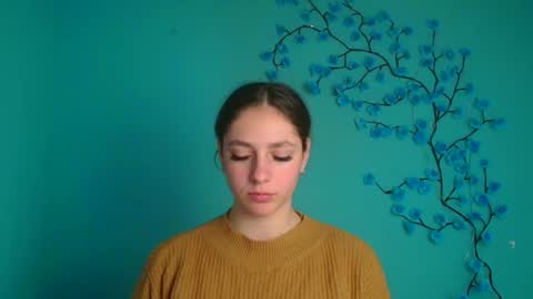 Amber online show from April 8, 11:35 am