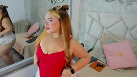 amber_natt online show from June 8, 11:55 am