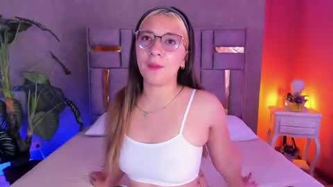 amber  online show from June 9, 1:44 pm