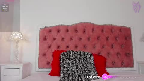 julieta  online show from October 6, 12:12 pm