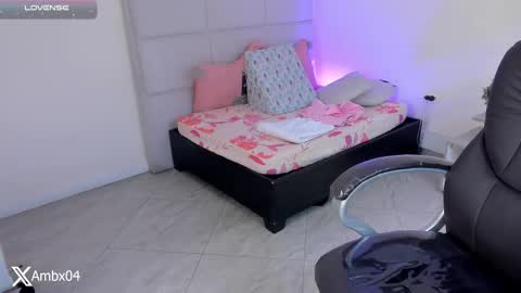 Amber online show from February 12, 4:54 pm