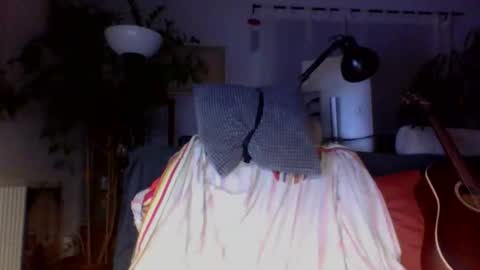 Amberr11 online show from November 23, 12:41 am