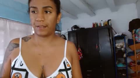 Snapshot of amelia_2023 chatting on December 6, 5:49 pm amelia online show from December 6, 5:49 pm