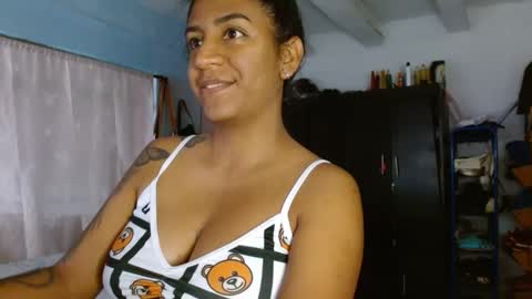 Snapshot of amelia_2023 chatting on December 6, 2:22 pm amelia online show from December 6, 2:22 pm