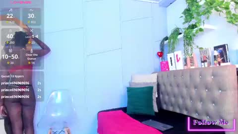 Amelia Adams online show from June 9, 12:16 pm