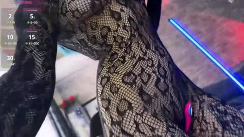 Amelia Aley  online show from March 1, 10:19 am