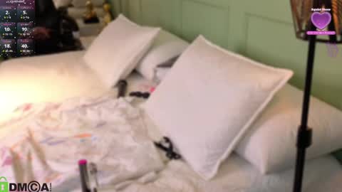 AMELIA online show from September 25, 8:16 pm