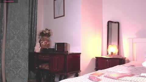 Amelia online show from October 28, 1:39 am