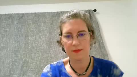 Snapshot of ameliaishka chatting on October 26, 3:18 am Ameliaishka online show from October 26, 3:18 am