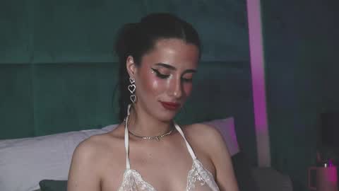 AmeliaJune online show from June 6, 8:37 pm