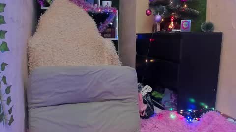 amelialy online show from January 9, 7:03 am