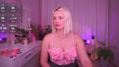 Snapshot of ameliawells chatting on October 9, 6:19 am Amelia online show from October 9, 6:19 am