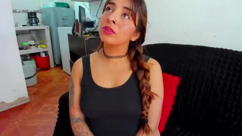 amelie brown online show from December 3, 2:29 pm