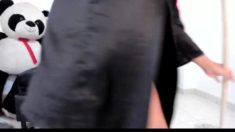 amelie brown online show from February 18, 6:30 pm