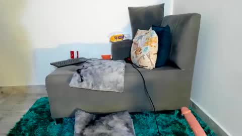 AMELIE online show from April 12, 9:35 am