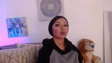AMELIE online show from June 9, 12:49 pm