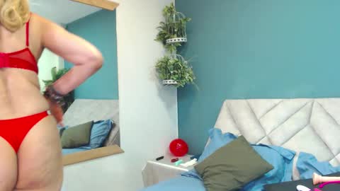 Amelie Lux online show from February 20, 7:16 pm