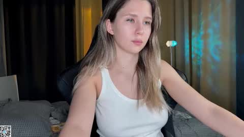 Snapshot of ameliia_castro chatting on October 8, 1:50 pm Ameliia castro online show from October 8, 1:50 pm