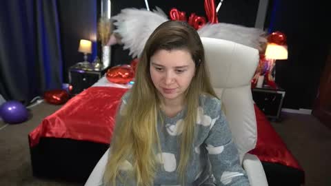 amellymillyy online show from February 11, 6:50 am