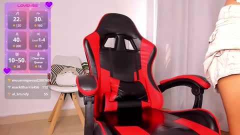 Amely  online show from March 4, 6:38 pm