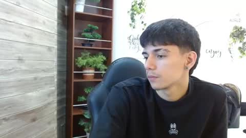 amethystshadow online show from April 23, 4:20 am