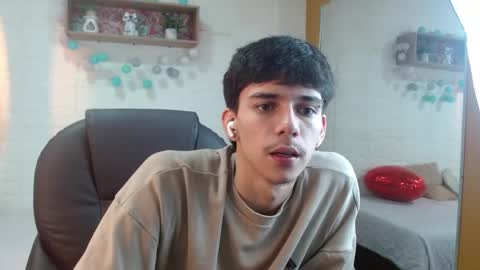 amethystshadow online show from April 12, 3:43 am