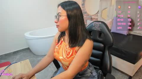 amhira_tay online show from May 11, 10:40 pm