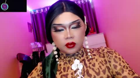 Queen Mireska online show from July 10, 6:01 pm