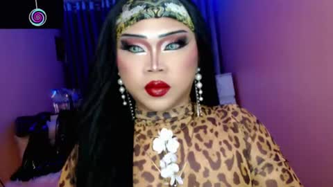 Queen Mireska online show from July 28, 2:13 pm