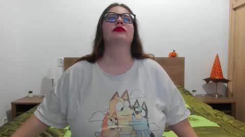 Amira Vyxen online show from November 19, 10:19 pm