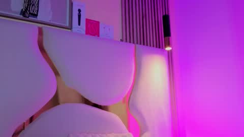 ammber_mjs online show from December 4, 2:38 pm