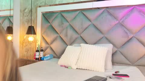 ammy durand online show from September 30, 7:13 pm