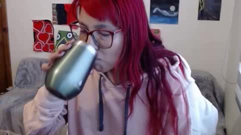 yisel online show from September 19, 5:49 pm